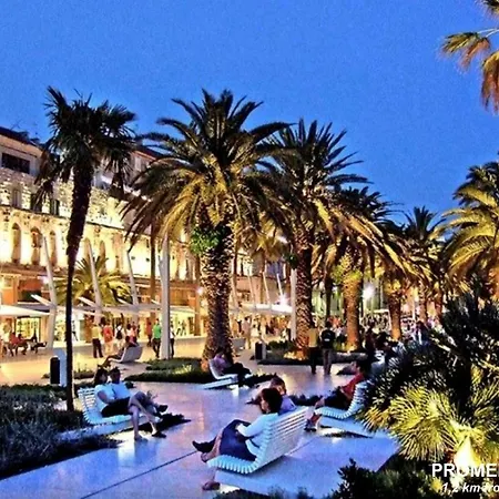 Stanic - Away From ! Apartman Split
