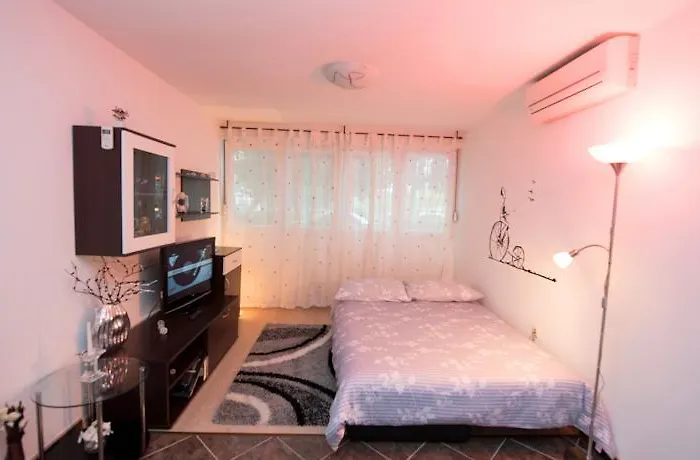 Apartman Stanic - Away From !