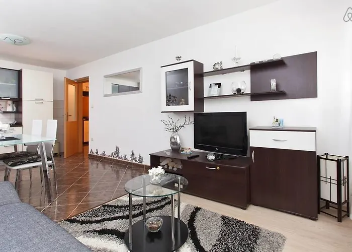 Stanic - Away From !