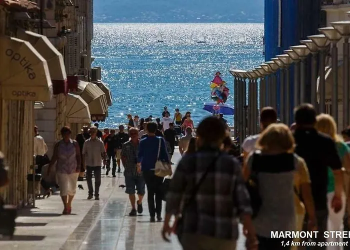 Stanic - Away From ! Apartman Split