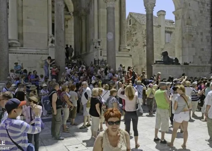 Apartmán Stanic - Away From !